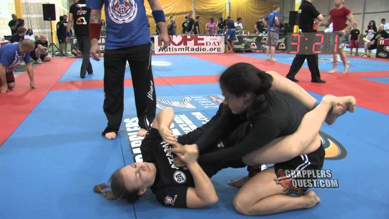 Submission! Emily Thomas vs Abby Bork at Grapplers Quest Midwest Championships 2012