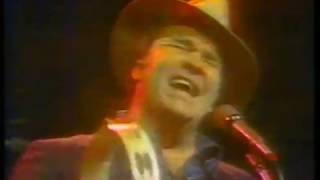 Music - 1979 - Hoyt Axton - Joy To The World - Sung Live At ACL