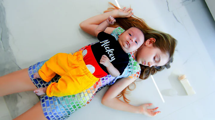 24 ORE BABYSITTER DI FRATELLINO LUCAS, PER COSA HA...