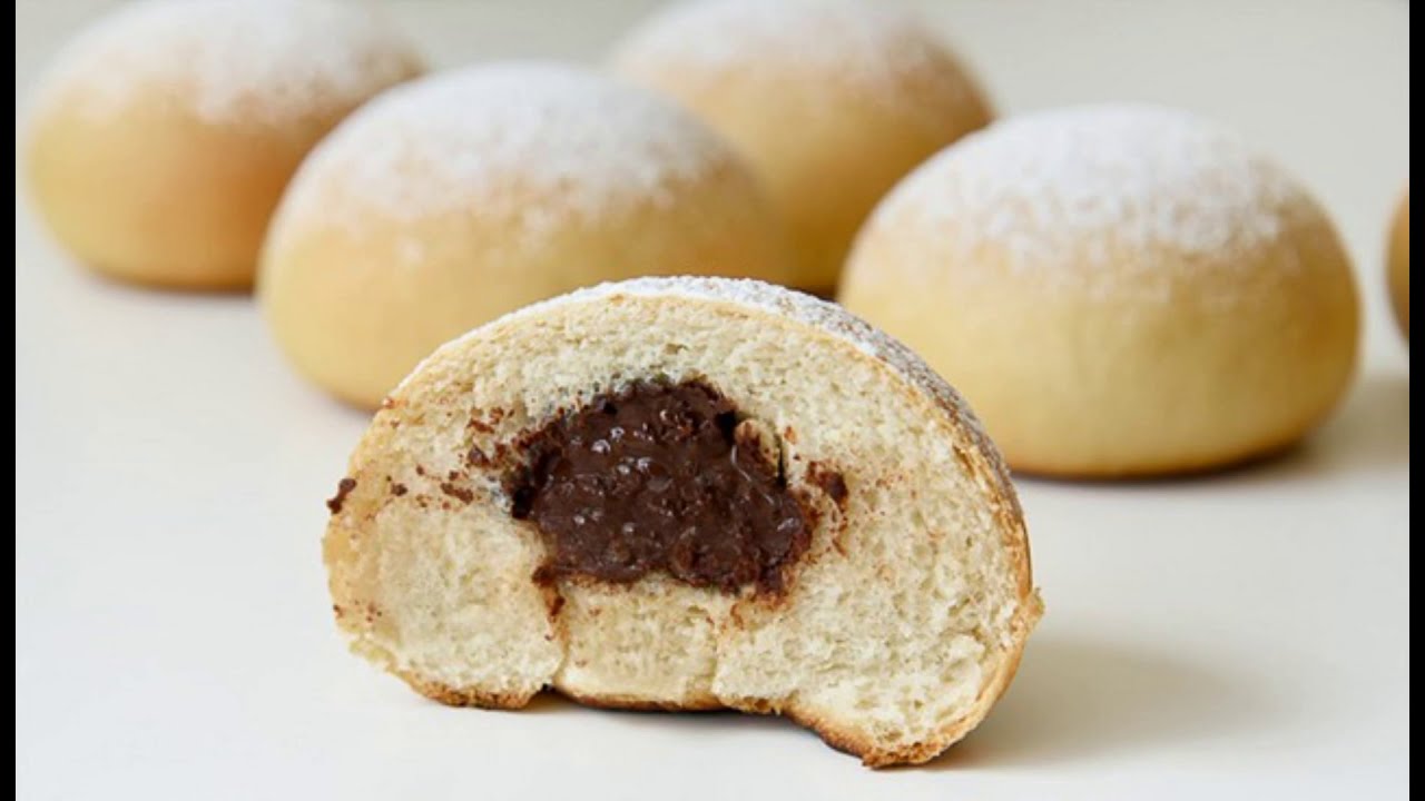 Sweet buns. Ляпун булка. Sweet bun. Булка блоптоп. Buns with Chocolate.