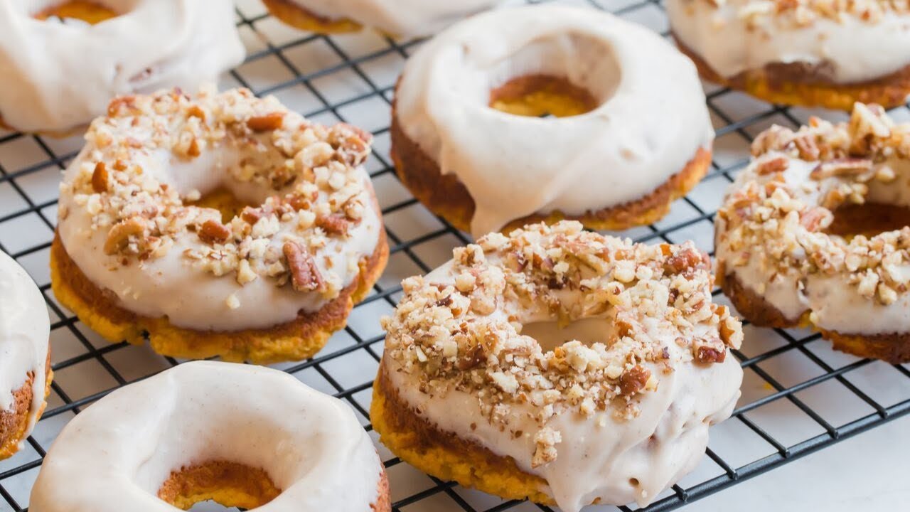 AMAZING KETO DONUT RECIPE | How to Make Keto Glazed Pumpkin Donuts | Easy Low  Carb Donuts - YouTube