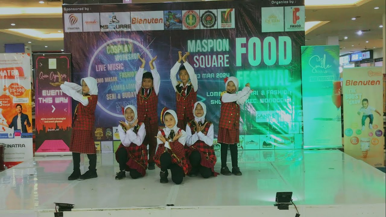 MASPION SQUARE SURABAYA (MASQUEFEST COSPLAY) DANCE COVER JKT48