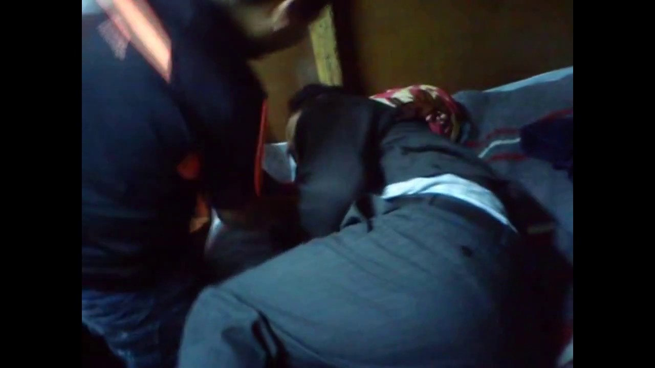 CUANDO LE HACES COSQUILLAS A TU ABUELO - BRYAM GIRALDO