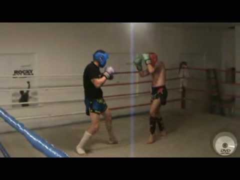 Wanganui Muay Thai - Sparring session with Derek B...