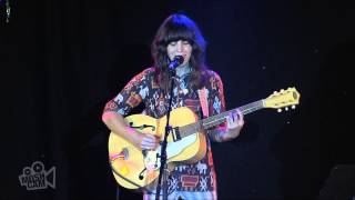 Watch Eleanor Friedberger Early Earthquake video