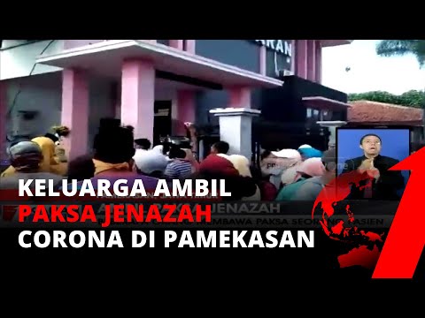 Ancam Petugas dengan Sajam, Keluarga Ambil Paksa Jenazah Corona di Pamekasan | tvOne