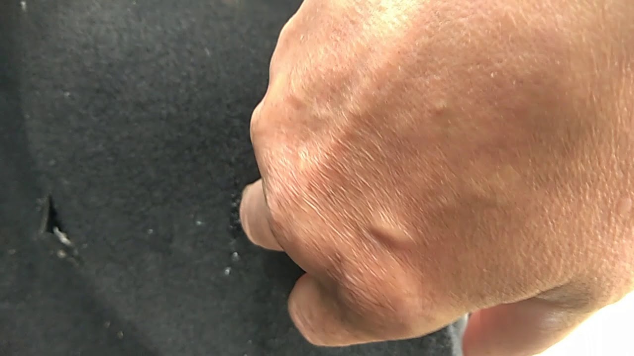 Попадает вода в багажник