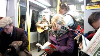 Musicians in Stockholms metro