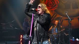 Guns N' Roses - Mr. Brownstone  [Apollo Theater, Harlem, New York 20th July 2017]