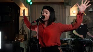 Æ MAK - I Can Feel It In My Bones (Live on KEXP)