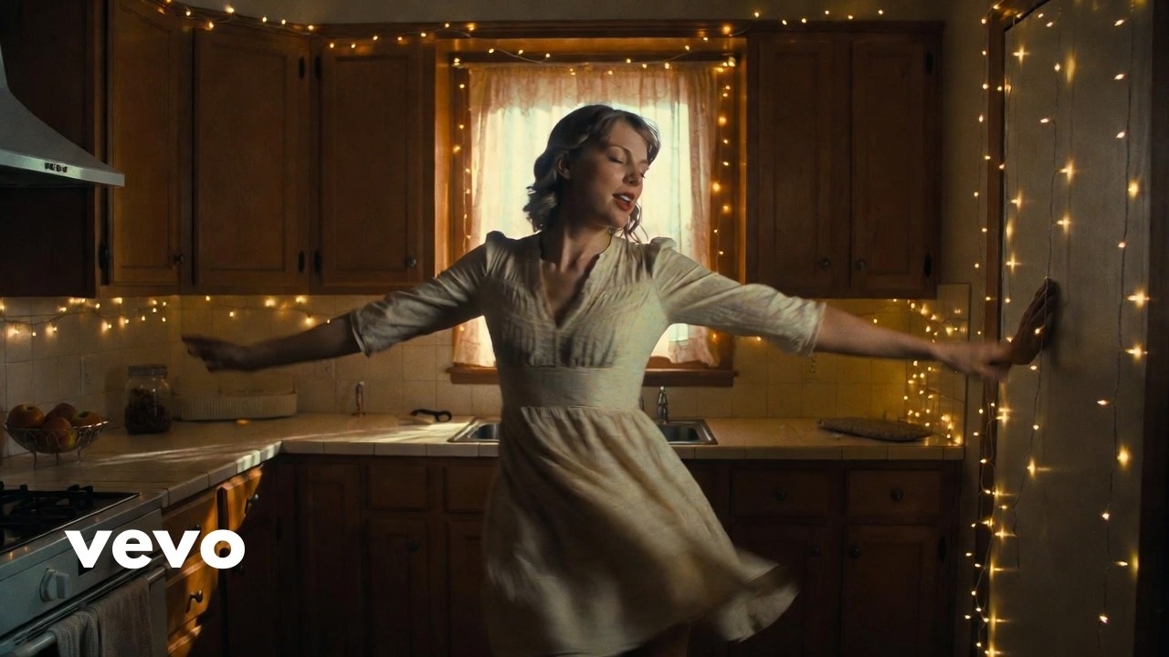 Taylor Swift- My Valentine Gift To You (Official Music Video) Mp4