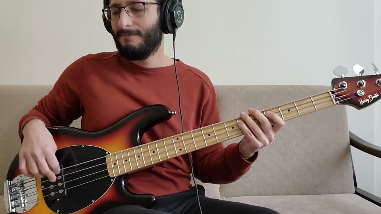 Sophie Ellis Bextor - Murder On The Dancefloor [Bass Cover]