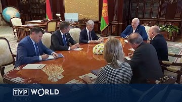 Poles among 52 prisoners released by Belarusian regime | TVP World News