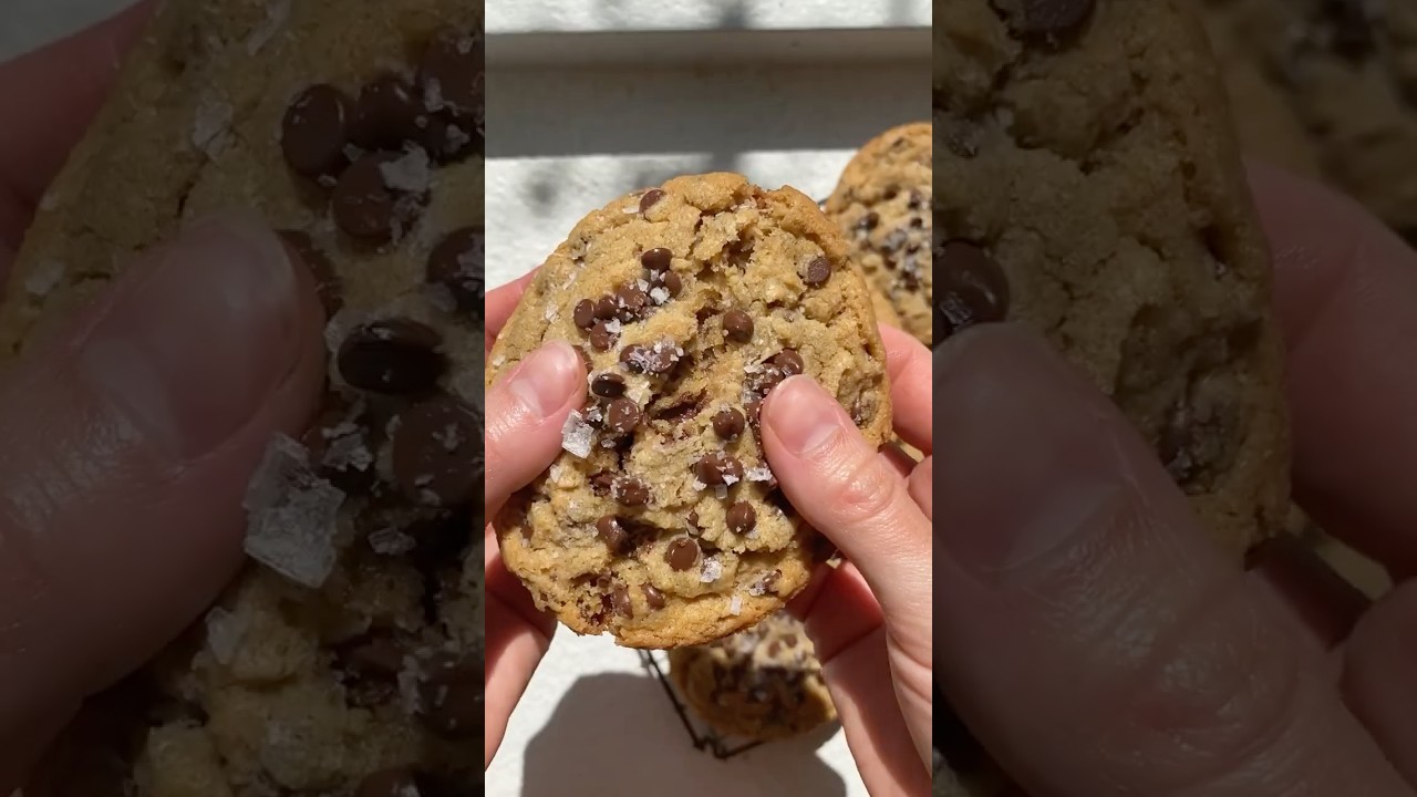 Peanut Butter Chocolate Chip Cookies 🍪