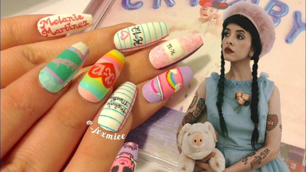♡ Melanie Martinez " K-12 " inspired Nail Art ♡ 💕 💅 🏼 - YouTu