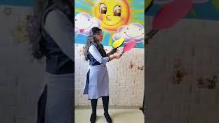Jr.KG English Rhyme "Traffic Lights"