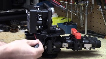 5900S-installing-battery