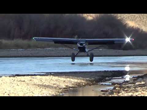 Aviat Aircraft Husky STOL Aircraft Stream Bed Landing