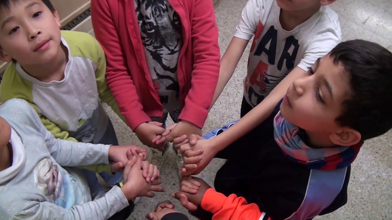 2017 PAU MANNEQUIN FHD