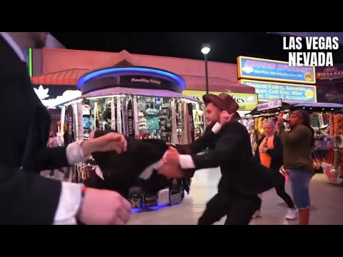 ED MATTHEWS FIGHTS HIS BROTHER IN LAS VEGAS! 