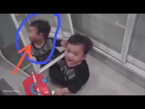 Vídeo: Por Que As Crianças Não Se Olham No Espelho Por Até Um Ano