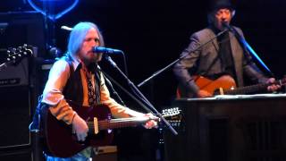 Video voorbeeld van "“Yer So Bad” Tom Petty & the Heartbreakers@Wells Fargo Center Philadelphia 9/15/14"