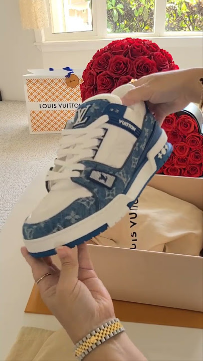 LOUIS VUITTON LV TRAINERS / SNEAKERS DENIM BLUE & WHITE