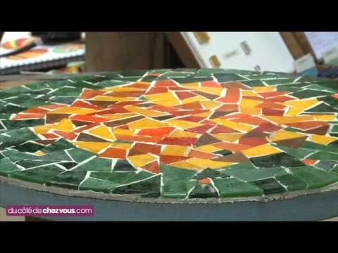 Vidéo: Tables de mosaïque modernes