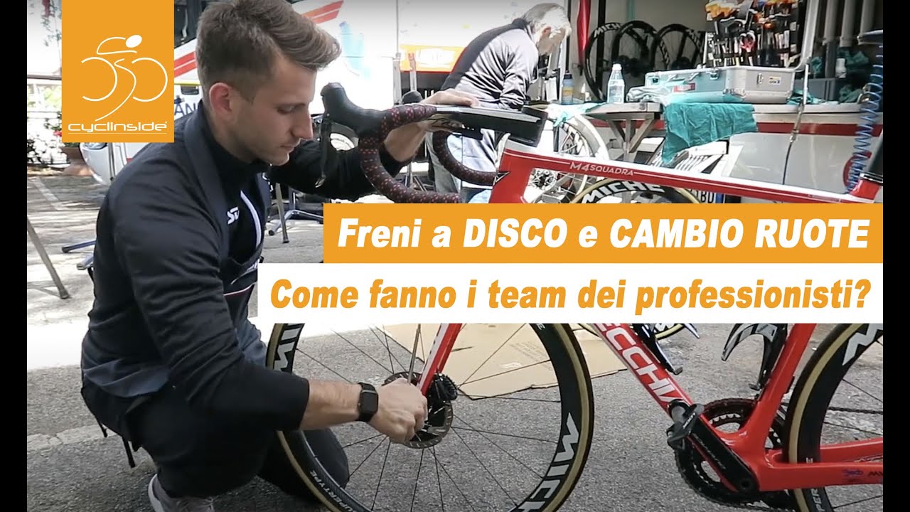 Freni a disco e cambio ruote: come fanno i team prof - YouTube