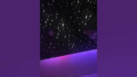 Summrs on Instagram live previewing new pluggnb (WWH2) @summrsxo