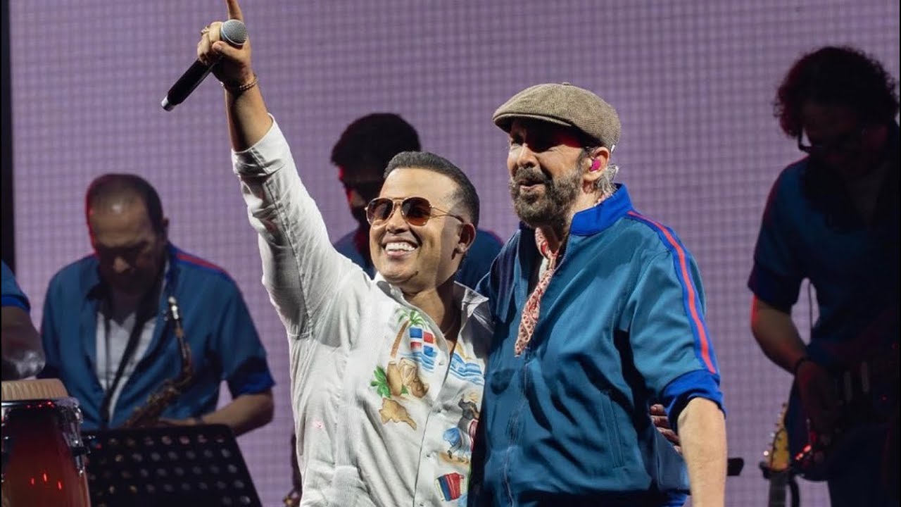 JUAN LUIS GUERRA JUNTO AL BLACHY CANTANDO VISA PARA UN SUEÑO