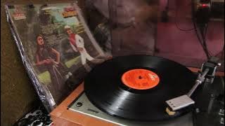 mama miya pom pom | Asha Bhosle  Kishore Kumar | Justice Chaudhury | bappi lahiri | vinyl stereo rip