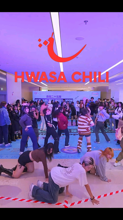 K-pop in public HWASA 'Chili'