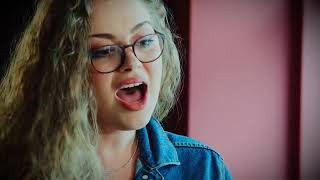 Carrie Hope Fletcher performs Seventeen from Heathers