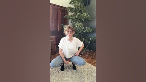 2️⃣ Ways to Insert a Menstrual Cup