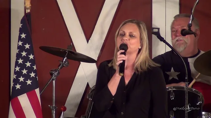 Renee Garrison sings Delta Dawn at The Gladewater ...