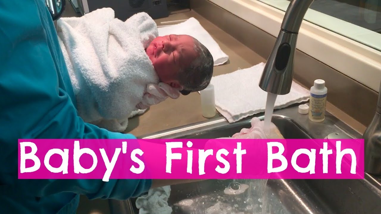 Baby's First Bath February 16, 2016 Mommy Monday It's The Reeds YouTube