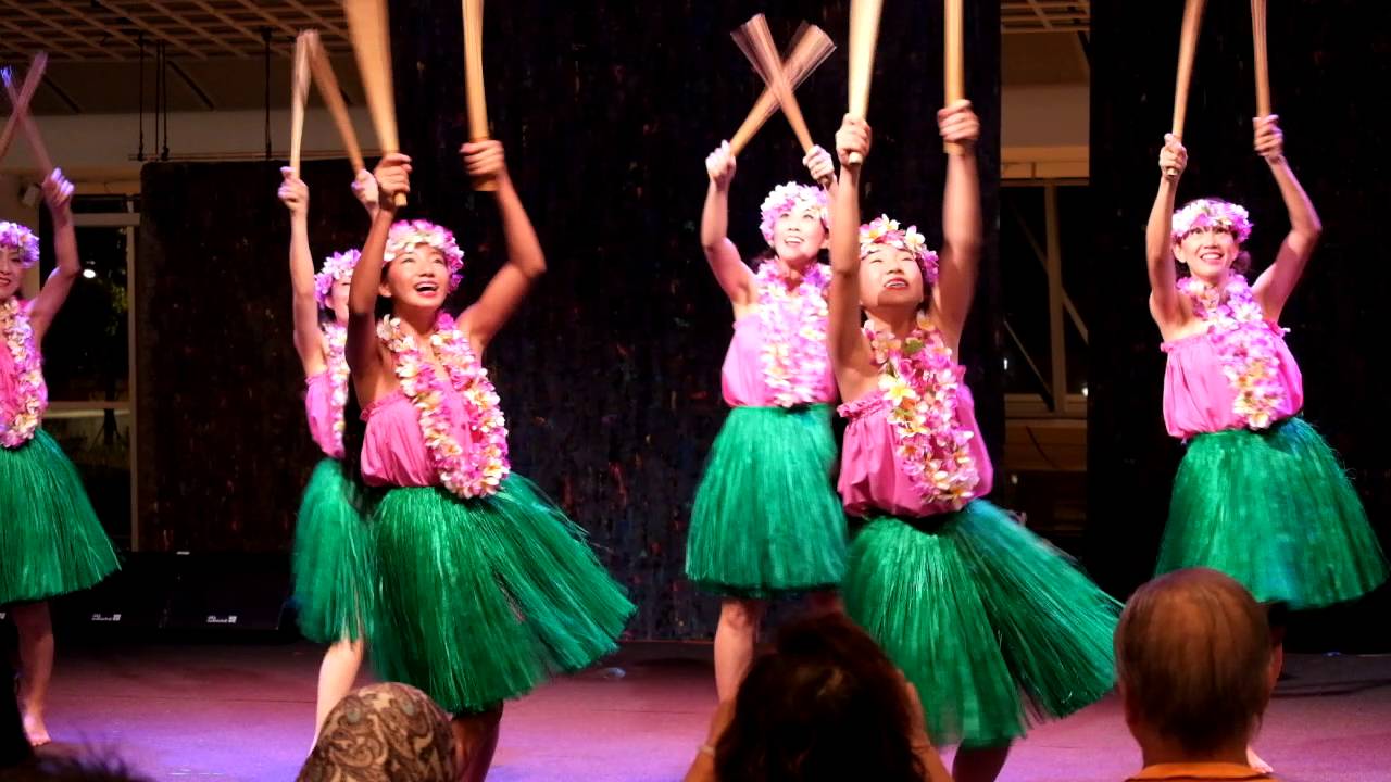 Halau Hula Keala Kupono Lani @ Esplande concourse clip 9185