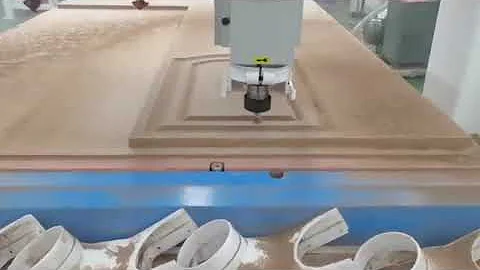 CNC Router with 4 Spindles for Cabinet Door Making