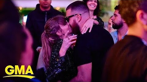when Taylor Swift ASKED Travis Kelce to KISS her again 🥸 #taylorswift