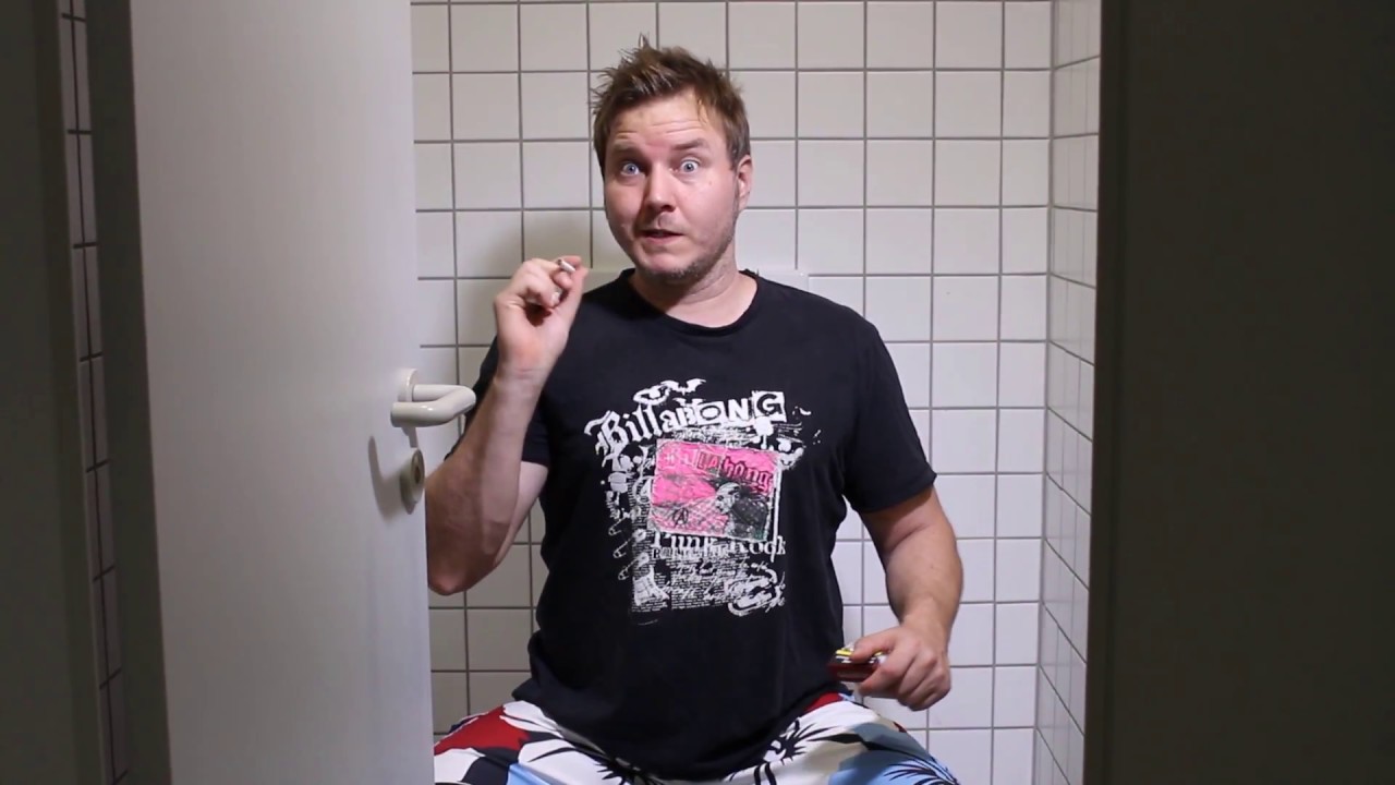 Lehrer Verbietet Schülerin Aufs Klo Zu Gehen TOILETTE - darf der Lehrer dem Schüler verbieten aufs Klo zu gehen