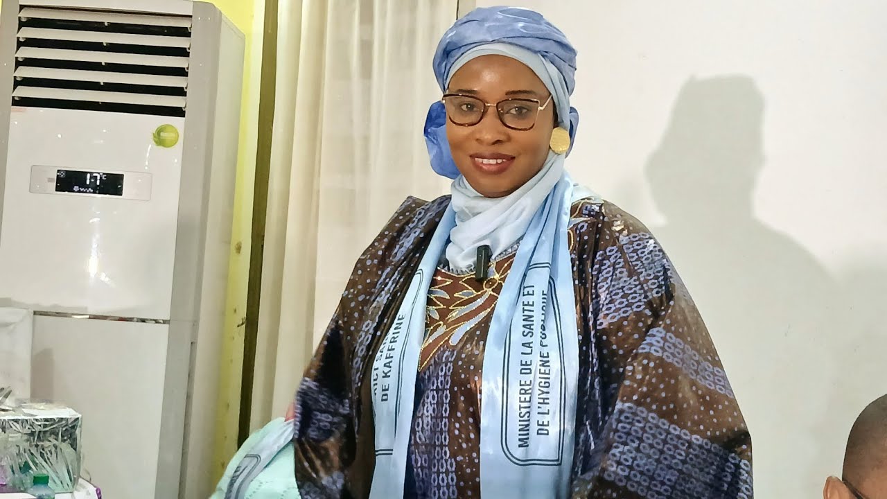 Vin d'honneur pour Madame Camara, Responsable Communication du District de Kaffrine.