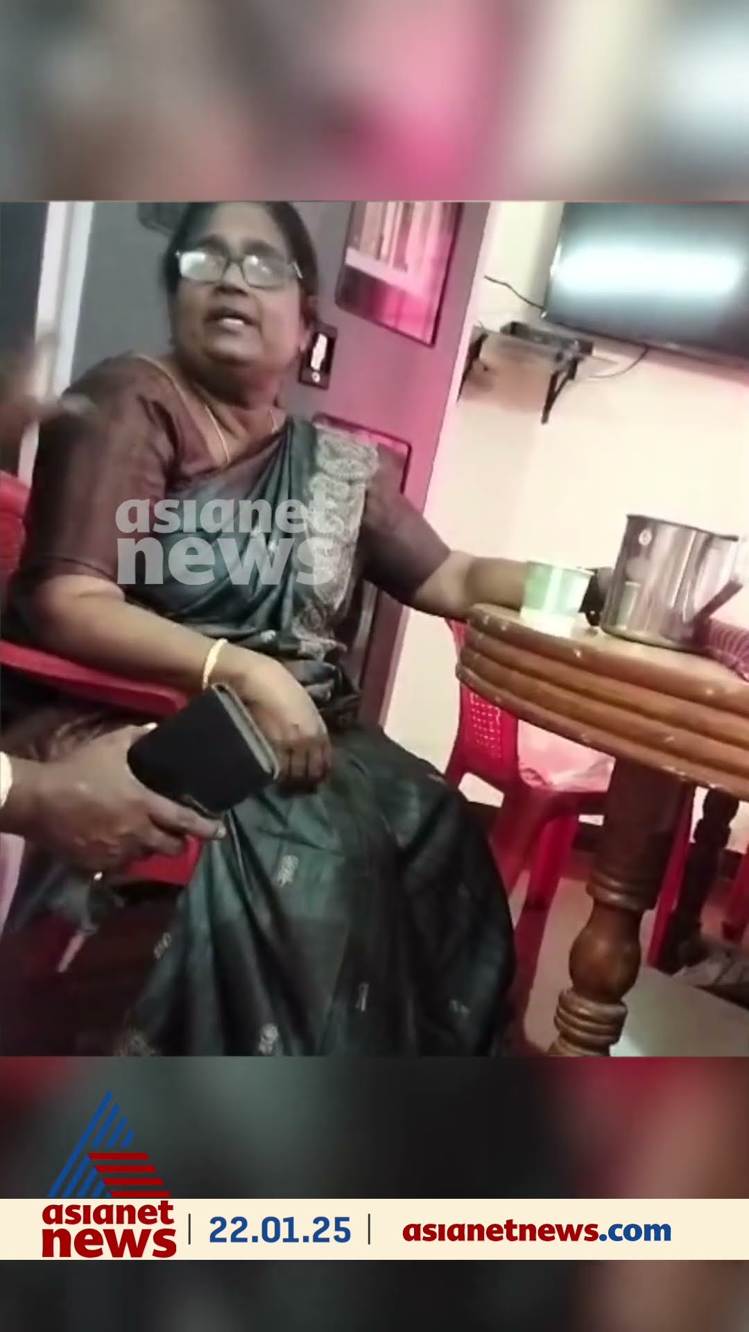 കലാരാജു പാർട്ടി ഓഫീസിലെത്തിയ ദൃശ്യങ്ങൾ പുറത്ത് വിട്ട് സിപിഎം, കൗൺസിലർമാരോട് സംസാരിക്കുന്ന ദൃശ്യങ്ങൾ