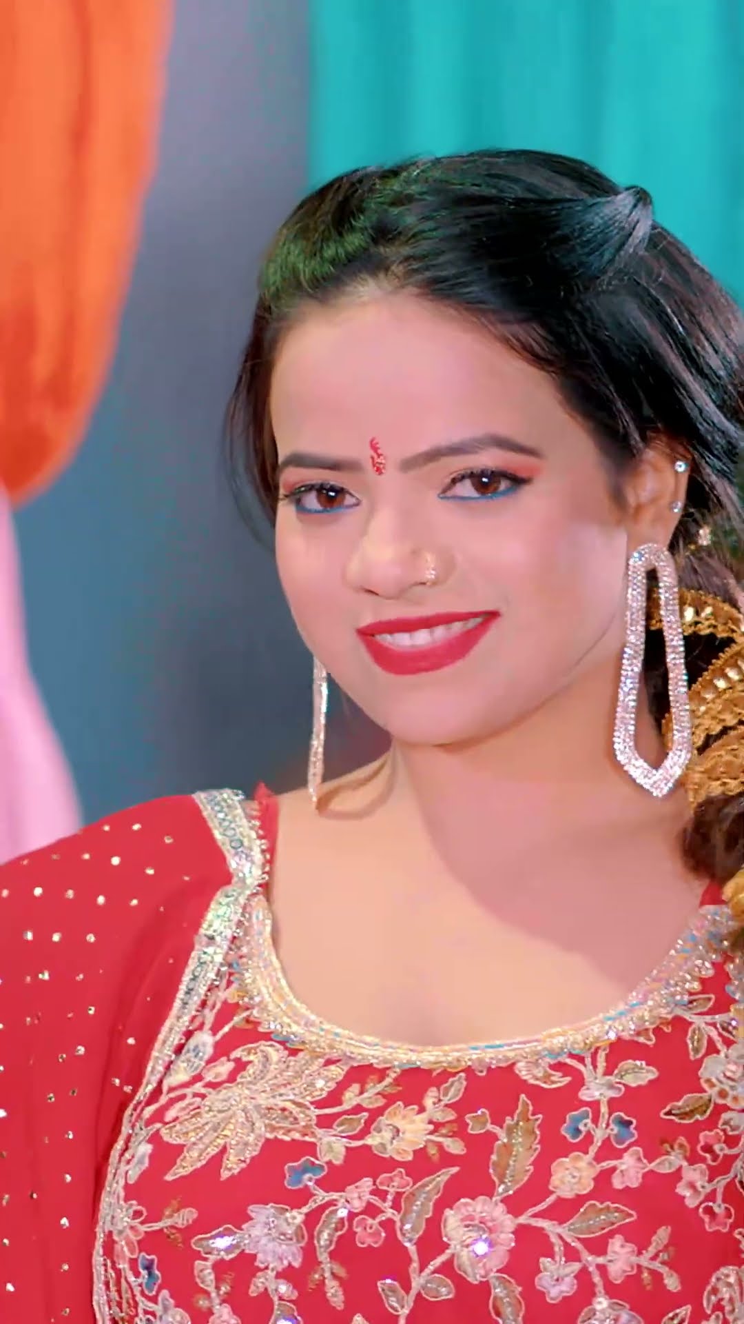 Ritesh Pandey | कमर | Kamar | Anisha Pandey | Bhojpuri New Song