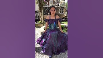Bts for my ren fair shoot #cosplay #siren #mermaid #photoshoot #renfaire #btsshorts