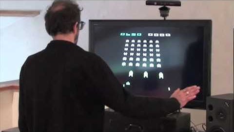 Space Invaders Kinect Hack (XBOX 360)