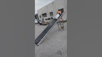 Small folding belt conveyor, height adjustable. The length can be determined.