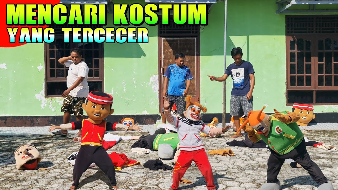 BADUT LUCU MENEMUKAN KOSTUM BADUT YANG TERCECER DI HALAMAN RUMAH