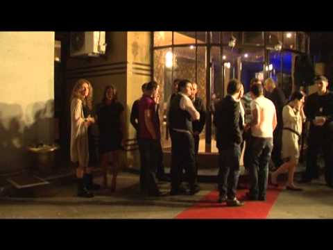 Famous Rooms-ის გახსნა