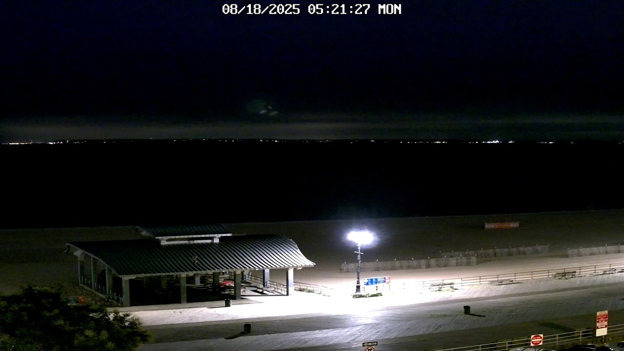 Brighton Beach Webcam